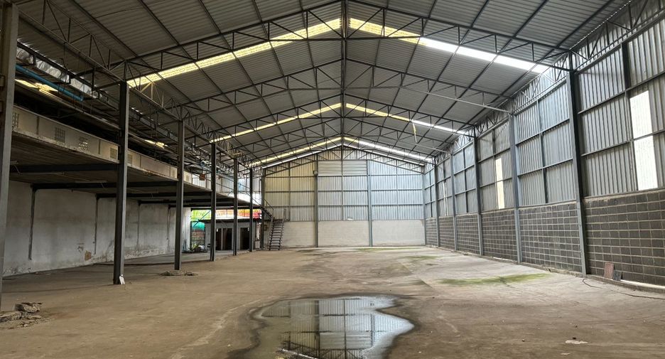 For rent warehouse in Suan Luang, Bangkok