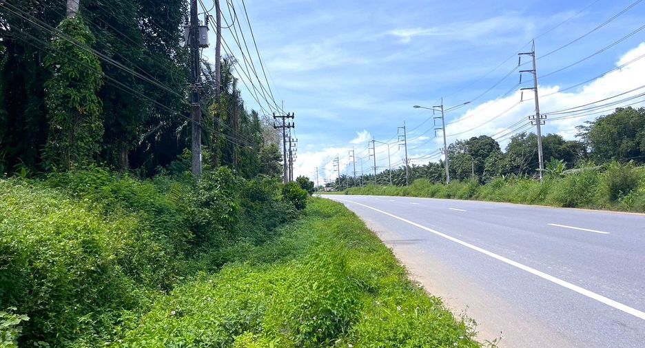 Grundstück zum Kauf in Takua Pa, Phang Nga