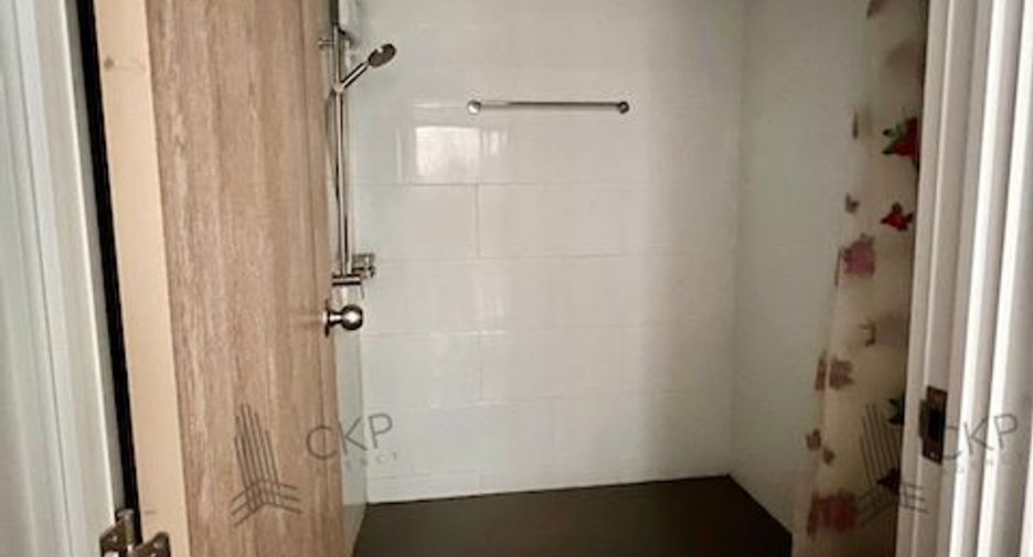 À vendre 1 chambre condo à Lam Luk Ka, Pathum Thani