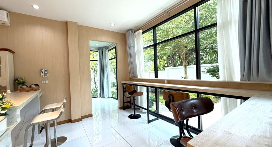 For rent 5 bedrooms villa in Takua Thung, Phang Nga