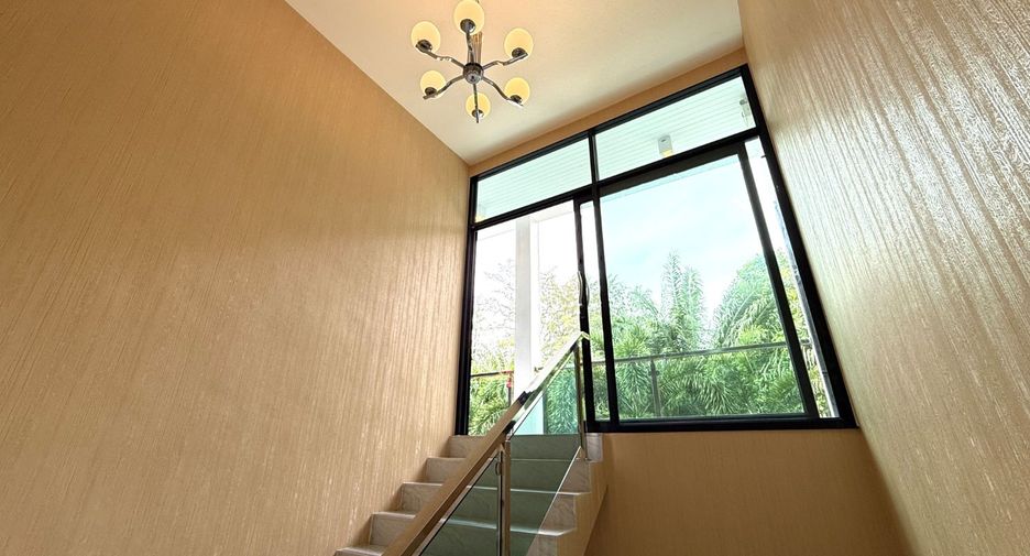 For rent 5 bedrooms villa in Takua Thung, Phang Nga