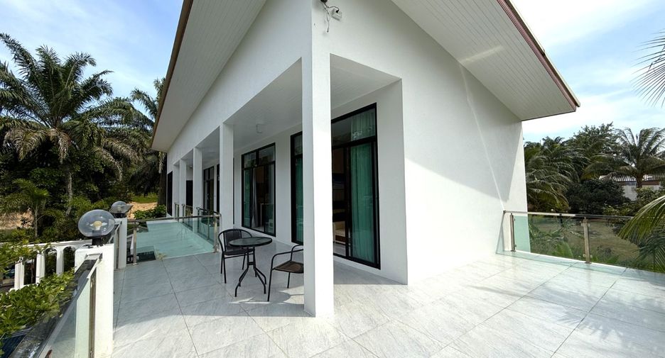 For rent 5 bedrooms villa in Takua Thung, Phang Nga