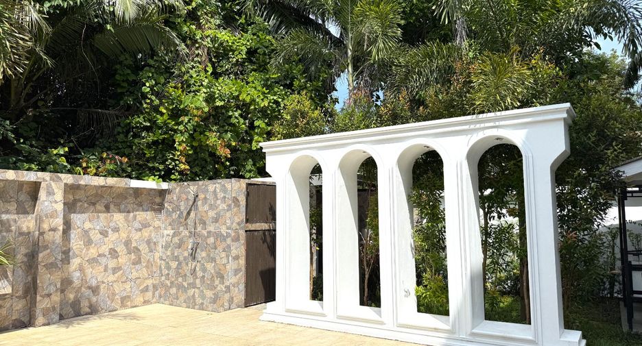 For rent 5 bedrooms villa in Takua Thung, Phang Nga
