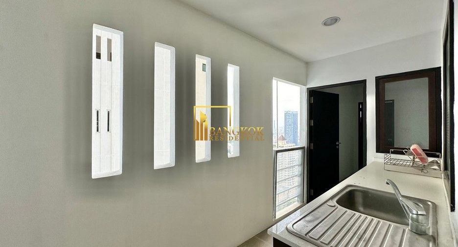 Condo en alquiler de 3 habitaciones en Sathon, Bangkok