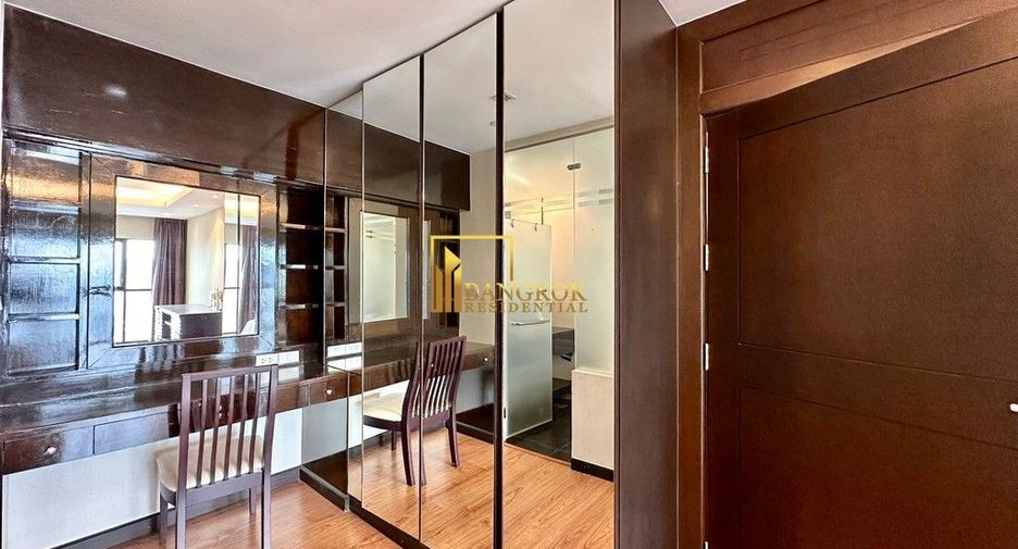 Condo en alquiler de 3 habitaciones en Sathon, Bangkok