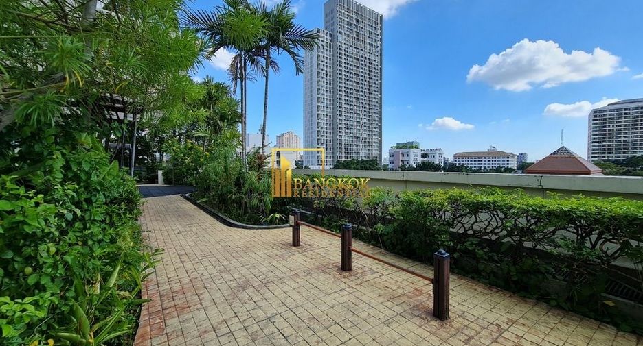 Condo en alquiler de 3 habitaciones en Sathon, Bangkok