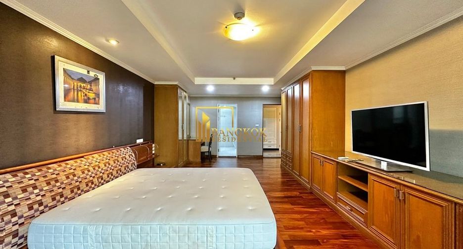 À louer 3 chambres condo à Sathon, Bangkok