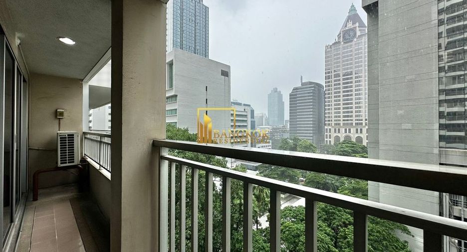 À louer 3 chambres condo à Sathon, Bangkok