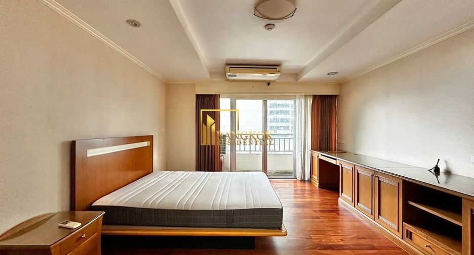 À louer 3 chambres condo à Sathon, Bangkok