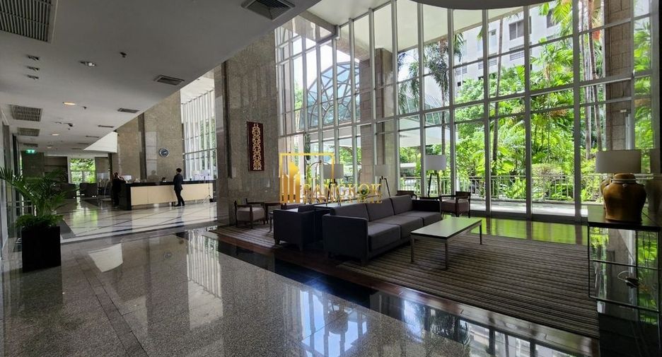 À louer 3 chambres condo à Sathon, Bangkok