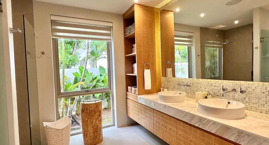 For rent 3 bedrooms villa in Thalang, Phuket