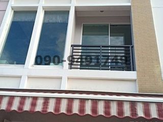 Reihenhaus zur Miete mit 3 Zimmer in Lat Krabang, Bangkok