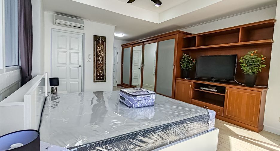 For sale 2 Beds condo in Bang Lamung, Chonburi