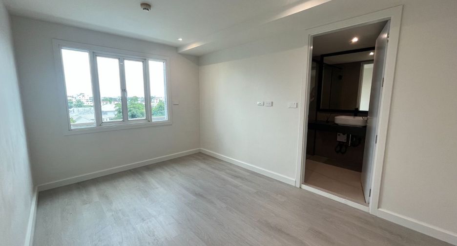 Wohnung zum Kauf mit 3 Zimmer in Watthana, Bangkok