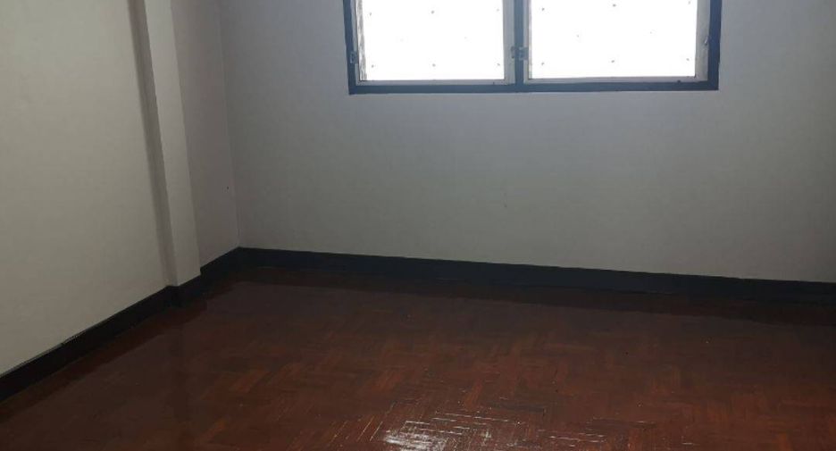 For sale 4 bedrooms townhouse in Mae Rim, Chiang Mai