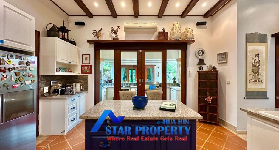 For sale 5 bedrooms villa in Sam Roi Yot, Prachuap Khiri Khan