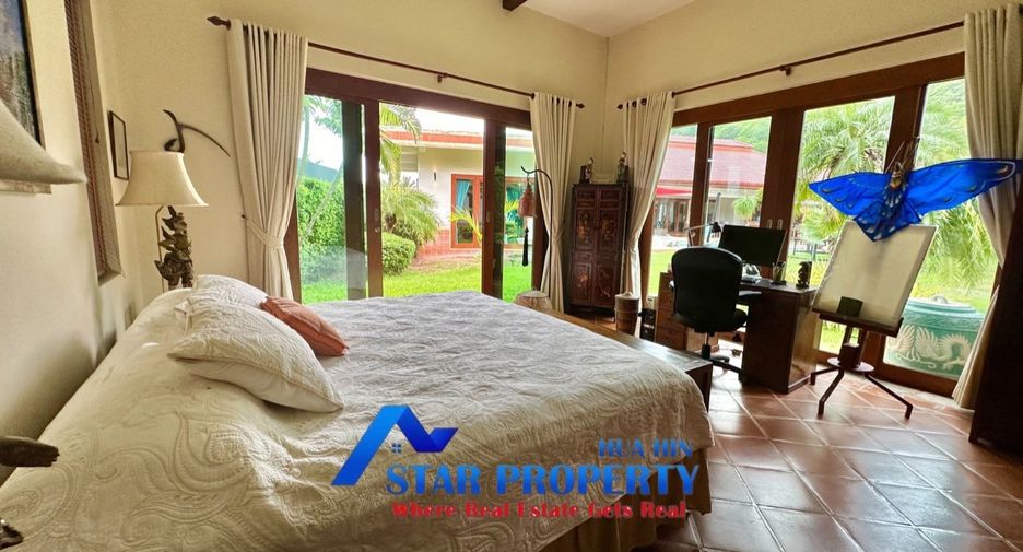 For sale 5 bedrooms villa in Sam Roi Yot, Prachuap Khiri Khan
