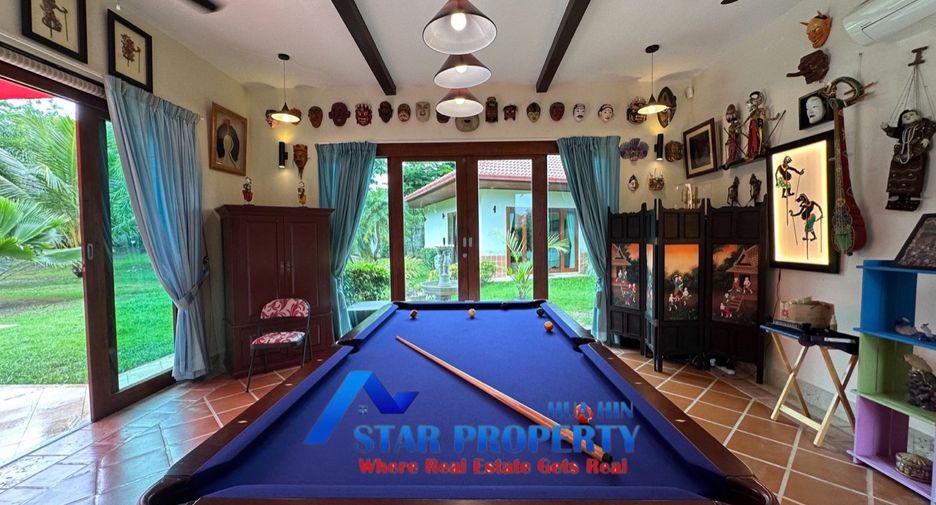 For sale 5 bedrooms villa in Sam Roi Yot, Prachuap Khiri Khan