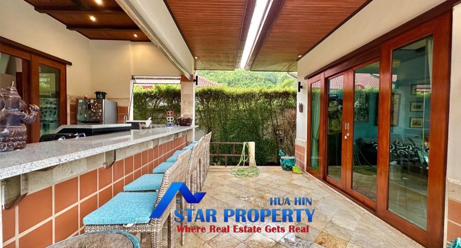 For sale 5 bedrooms villa in Sam Roi Yot, Prachuap Khiri Khan