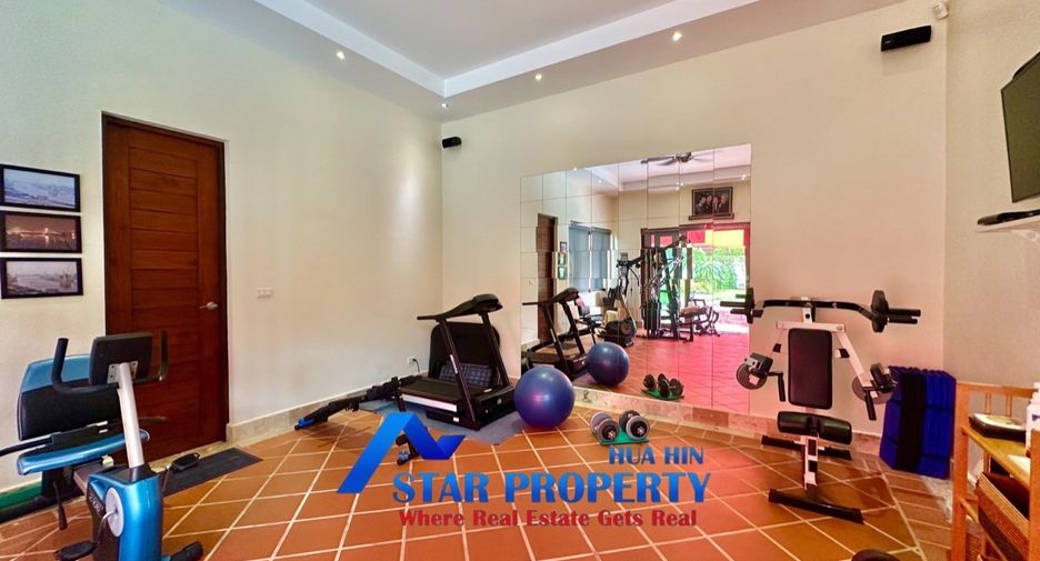 For sale 5 bedrooms villa in Sam Roi Yot, Prachuap Khiri Khan