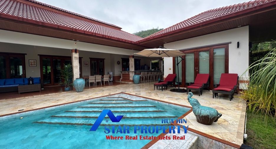 For sale 5 bedrooms villa in Sam Roi Yot, Prachuap Khiri Khan
