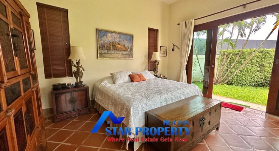 For sale 5 bedrooms villa in Sam Roi Yot, Prachuap Khiri Khan