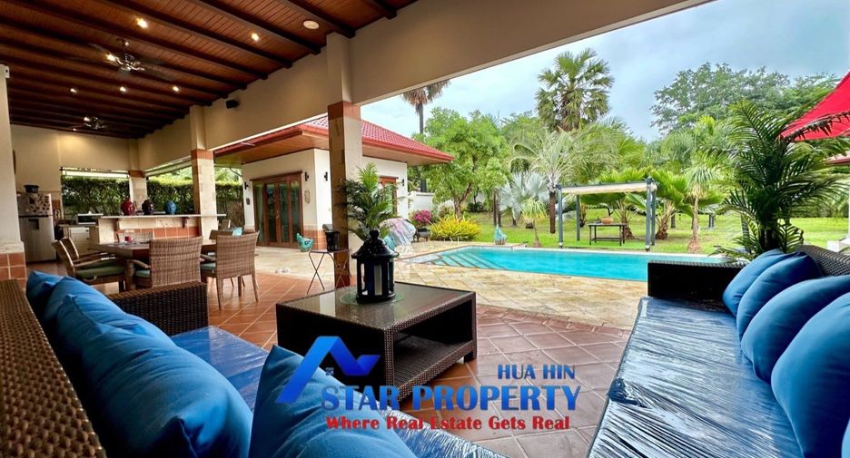 For sale 5 bedrooms villa in Sam Roi Yot, Prachuap Khiri Khan