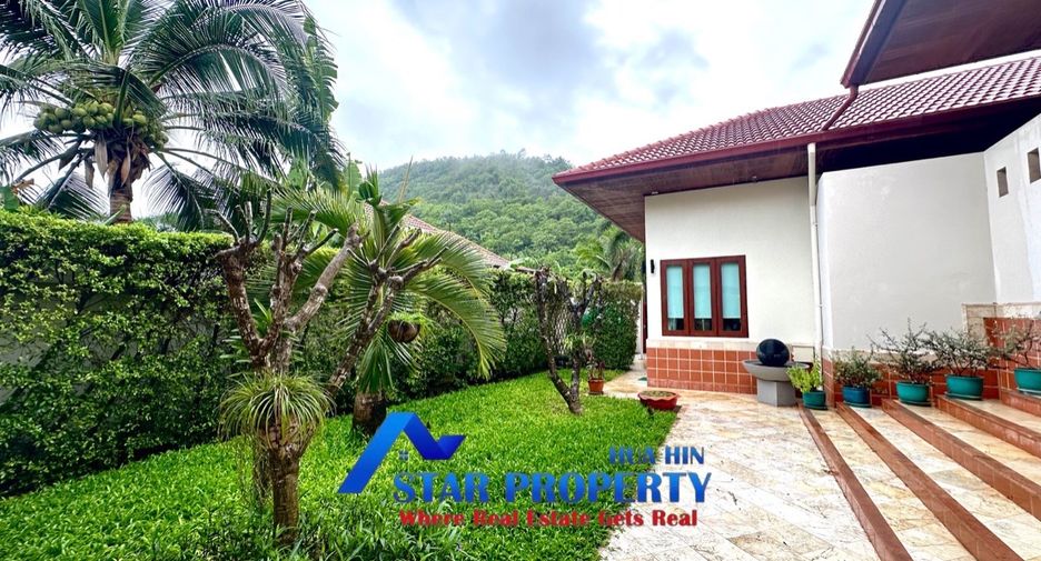 For sale 5 bedrooms villa in Sam Roi Yot, Prachuap Khiri Khan