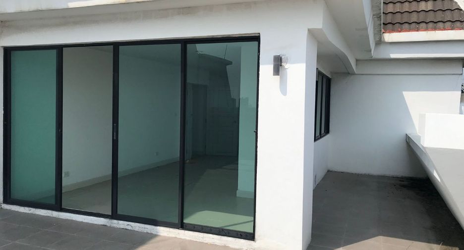 For sale 2 bedrooms condo in Bang Phli, Samut Prakan