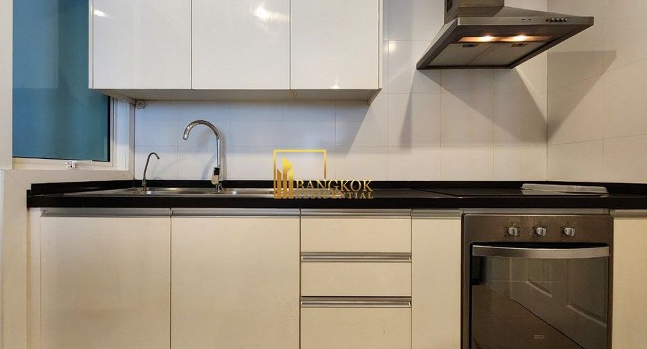 For rent 3 ベッドルーム condo in Khlong Toei, Bangkok