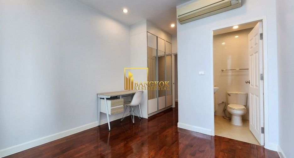 For rent 3 ベッドルーム condo in Khlong Toei, Bangkok