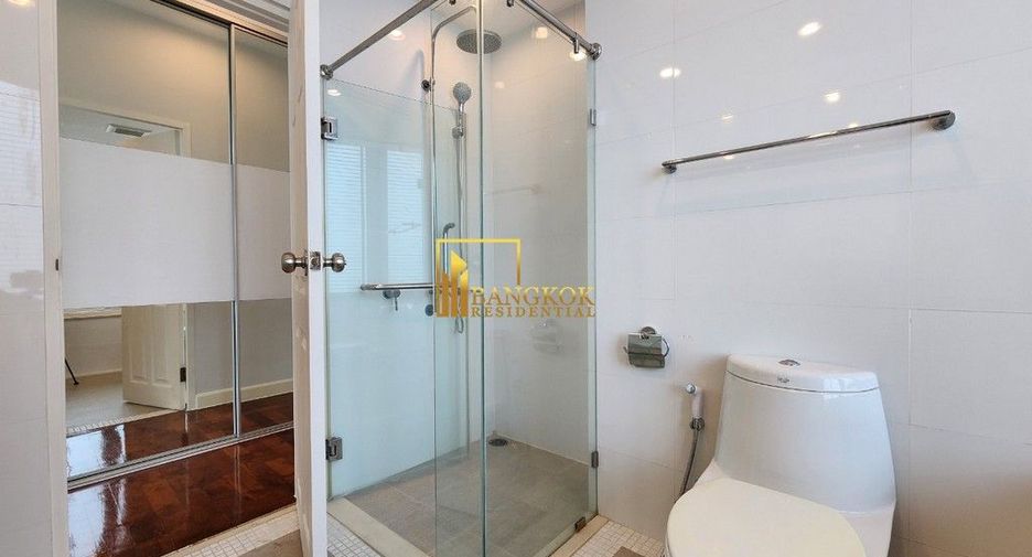 For rent 3 ベッドルーム condo in Khlong Toei, Bangkok