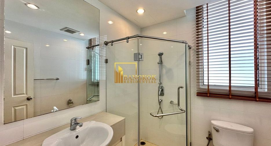 For rent 2 ベッドルーム condo in Khlong Toei, Bangkok