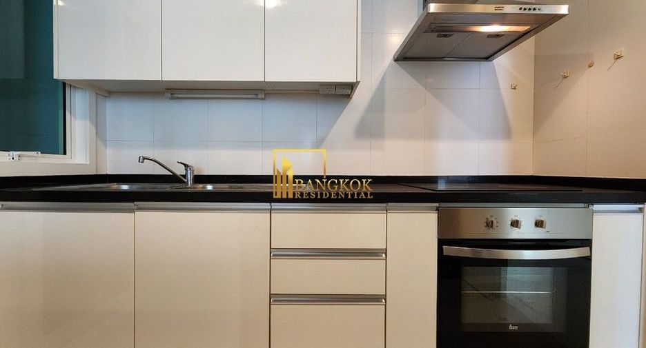 For rent 3 ベッドルーム condo in Khlong Toei, Bangkok