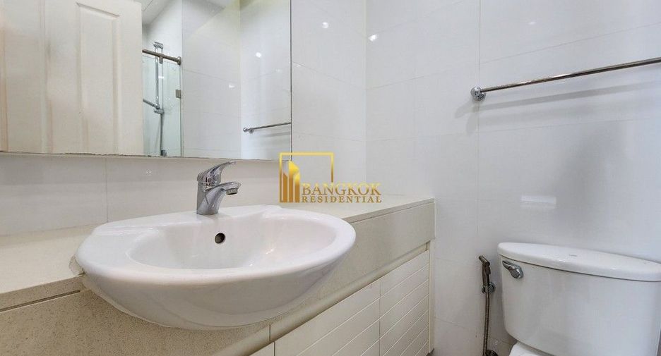 For rent 3 ベッドルーム condo in Khlong Toei, Bangkok