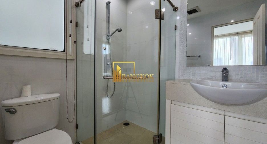 For rent 3 ベッドルーム condo in Khlong Toei, Bangkok