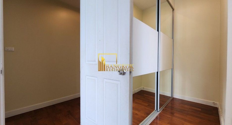 For rent 3 ベッドルーム condo in Khlong Toei, Bangkok