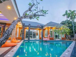 Villa en venta de 4 habitaciones en Bang Lamung, Chonburi