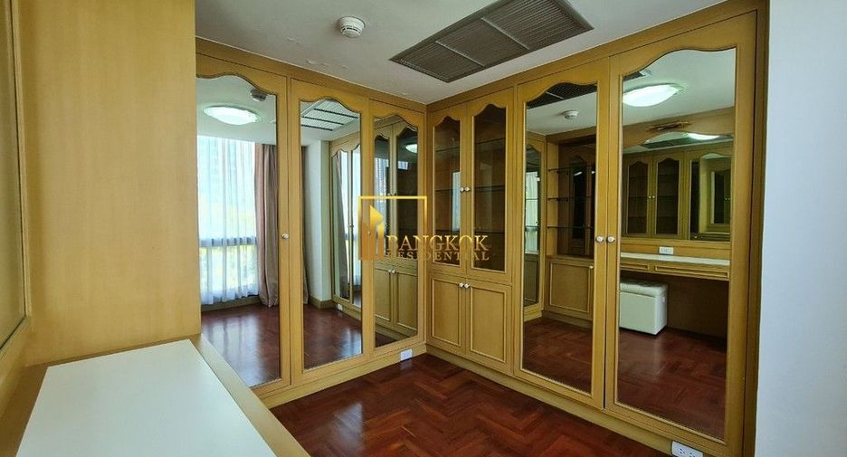 Wohnung zur Miete mit 3 Zimmer in Pathum Wan, Bangkok