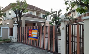 For sale studio house in Saphan Sung, Bangkok