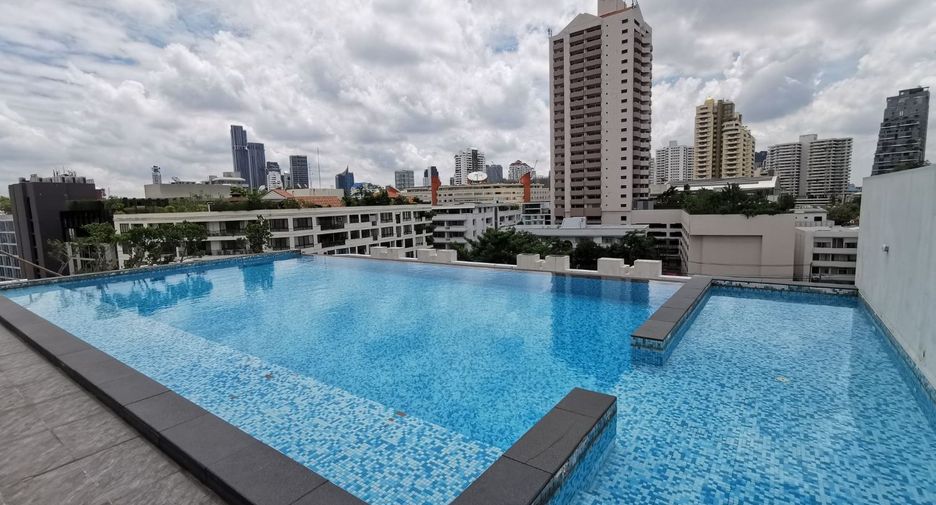 For sale 1 bed condo in Watthana, Bangkok