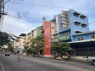 For sale 3 Beds retail Space in Lat Phrao, Bangkok
