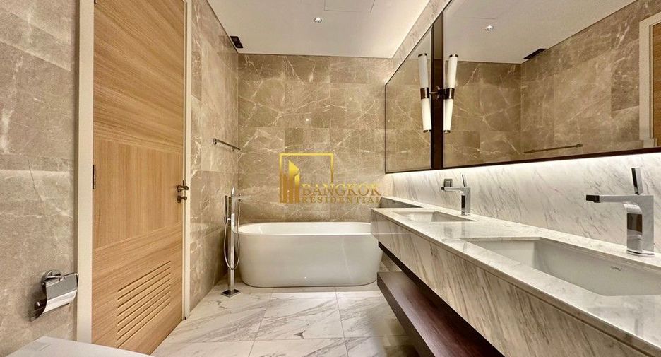 Condo en alquiler de 2 habitaciones en Pathum Wan, Bangkok