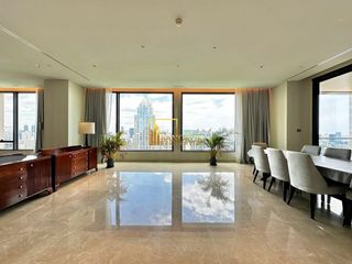 For rent 4 bedrooms condo in Pathum Wan, Bangkok