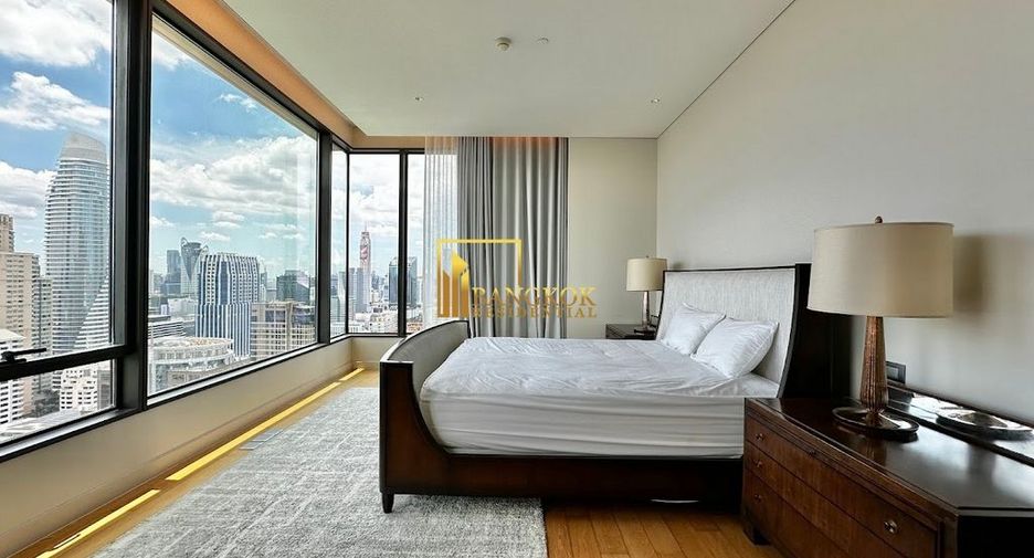 À louer 4 chambres condo à Pathum Wan, Bangkok