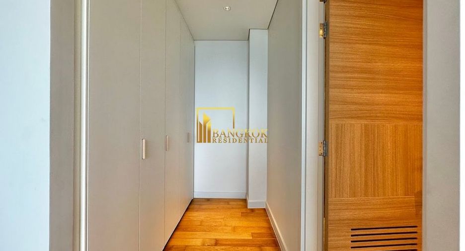 À louer 4 chambres condo à Pathum Wan, Bangkok