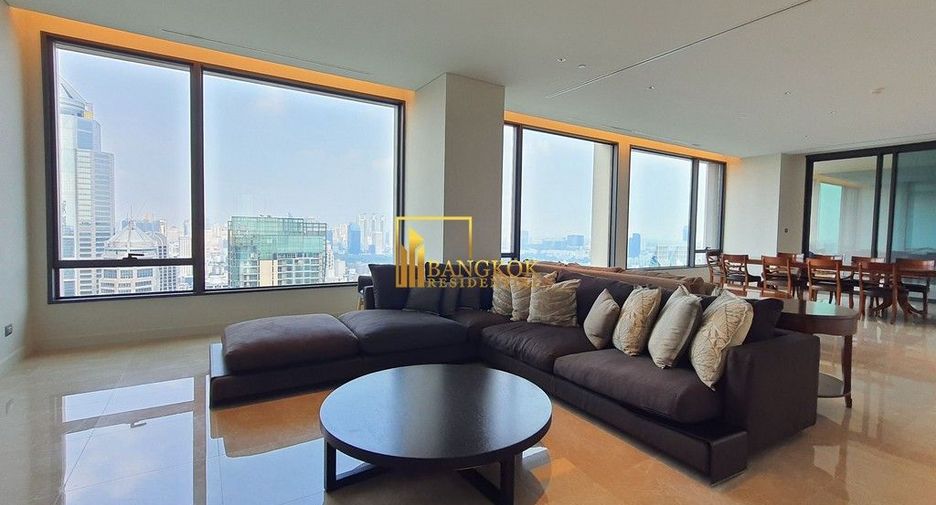 À louer 4 chambres condo à Pathum Wan, Bangkok