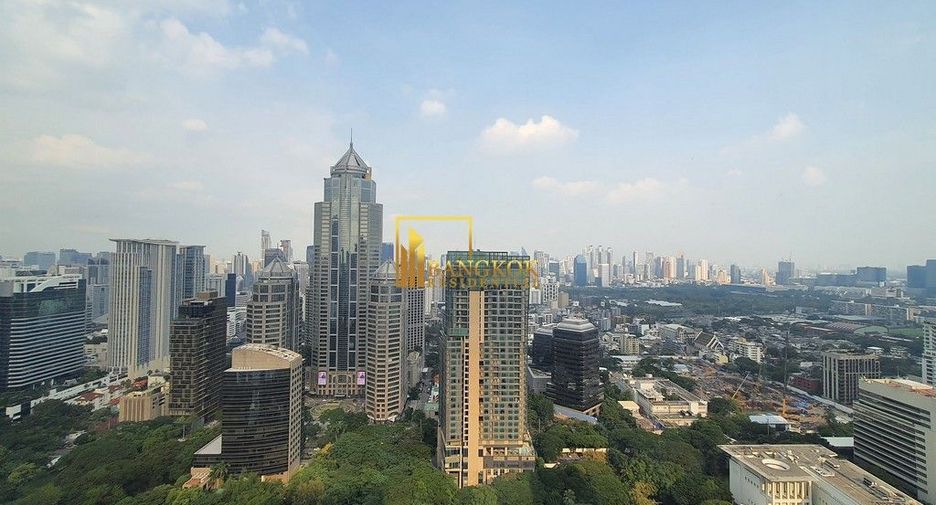 À louer 4 chambres condo à Pathum Wan, Bangkok