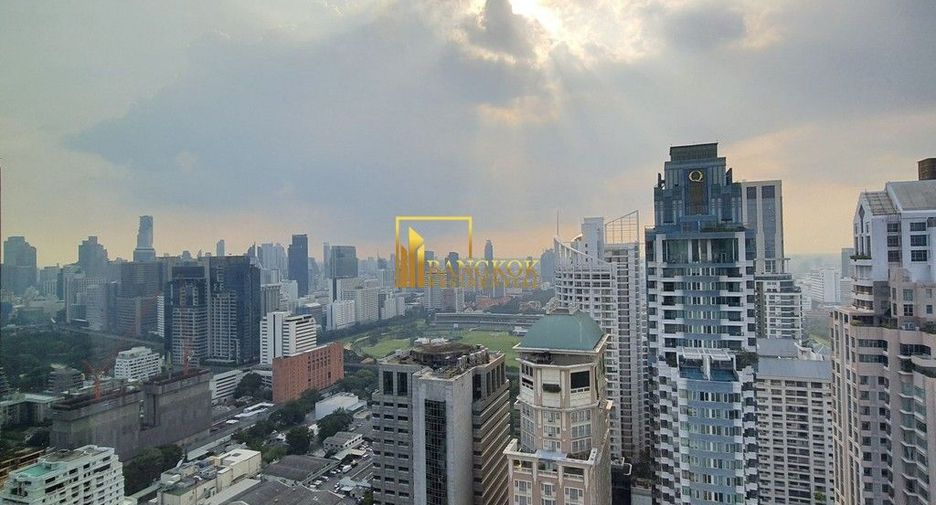 À louer 4 chambres condo à Pathum Wan, Bangkok