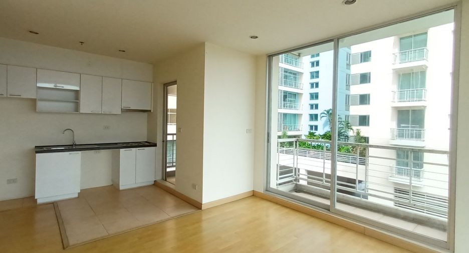 For sale 2 ベッドルーム condo in Yan Nawa, Bangkok
